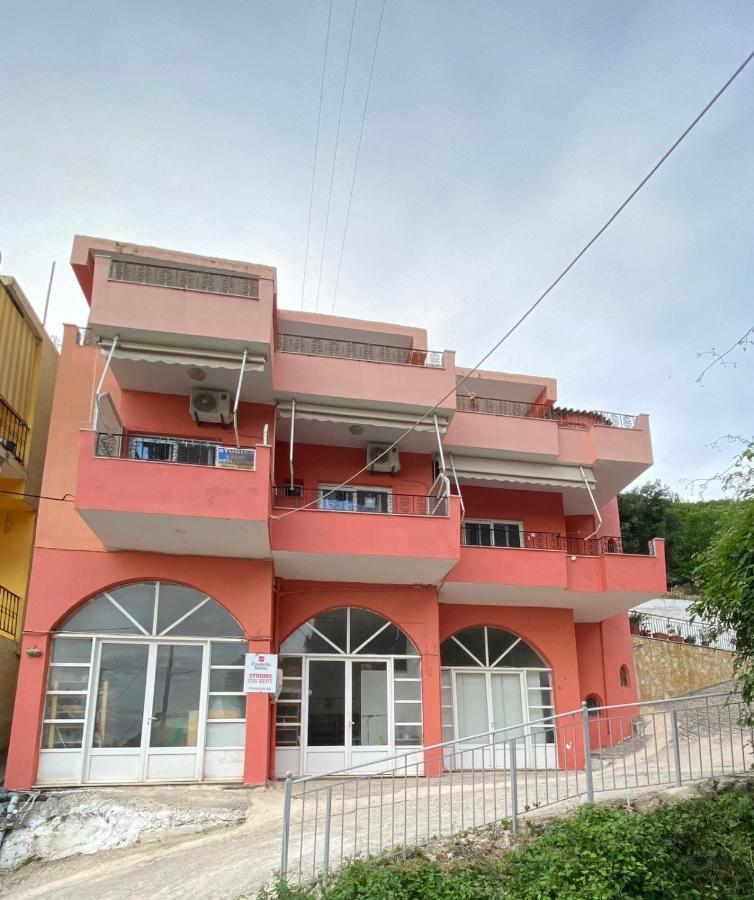 Nakou Freideriki Anthousa Pargas Luaran gambar